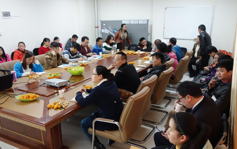 目前天度客戶沙龍已順利舉行4期，我們將一直秉承全公益、凈干貨、不推銷(xiāo)產(chǎn)品的理念，助力天度新老客戶開(kāi)展網(wǎng)絡(luò)營(yíng)銷(xiāo)和移動(dòng)互聯(lián)網(wǎng)營(yíng)銷(xiāo)。